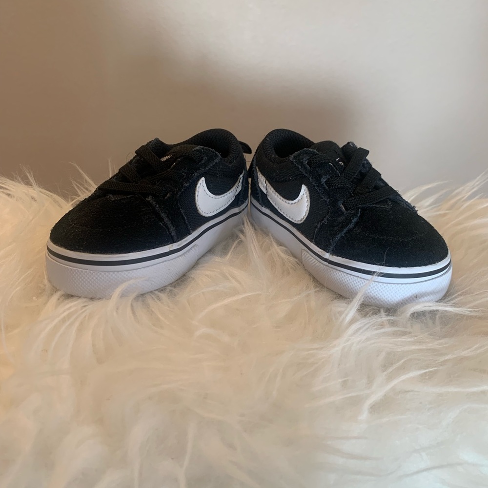 Children’s Nike Shoes Size 3C